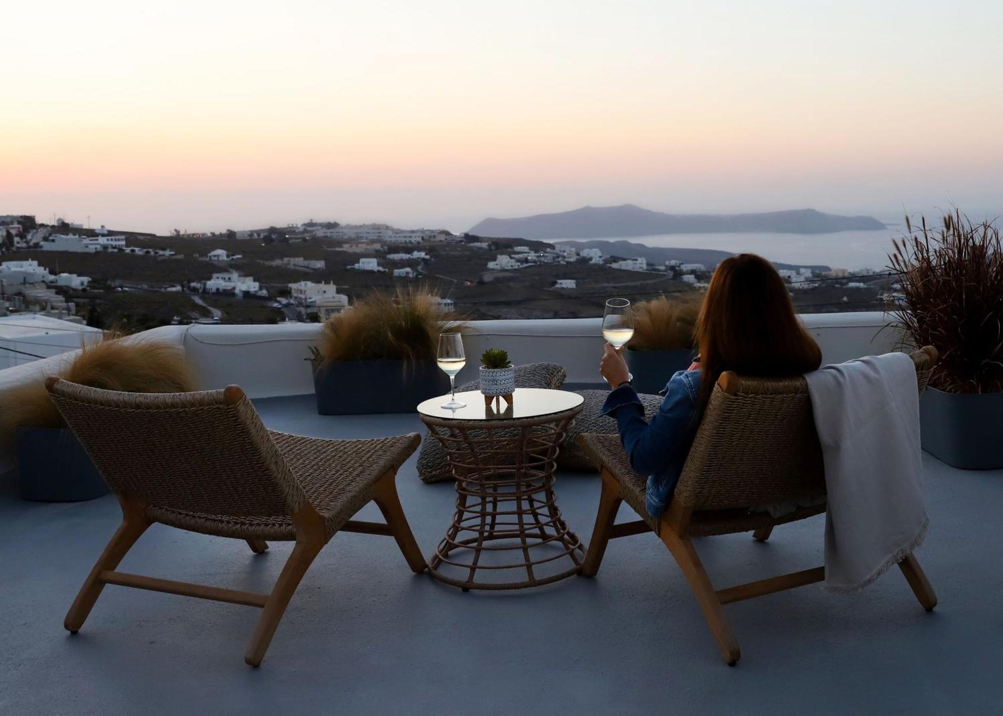 Arxegono Cave Houses Santorini Pýrgos 外观 照片