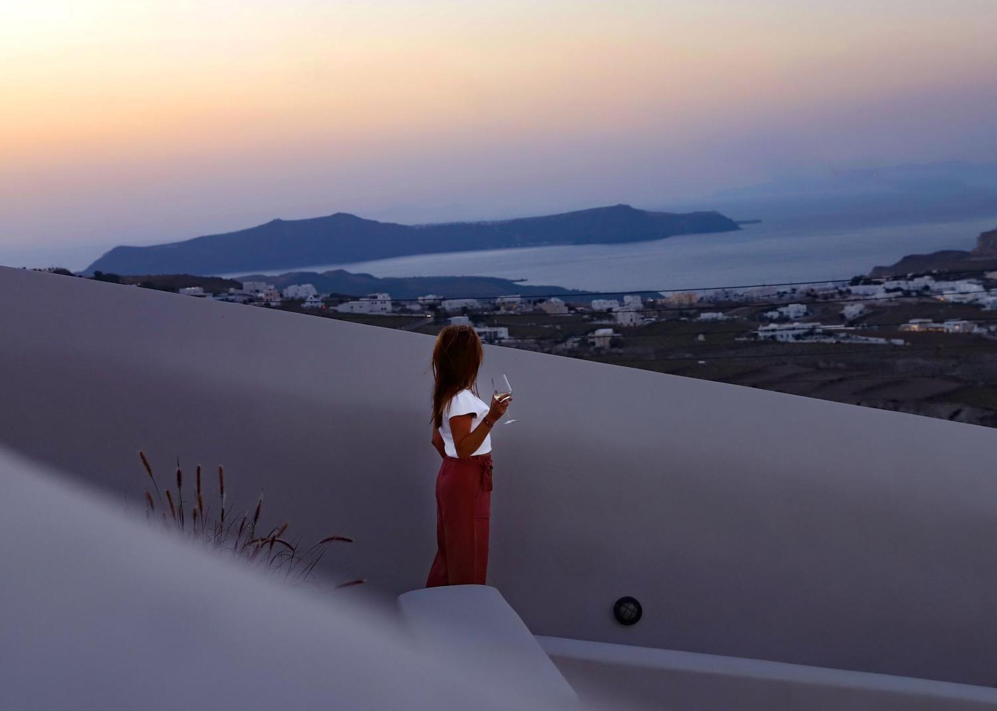 Arxegono Cave Houses Santorini Pýrgos 外观 照片